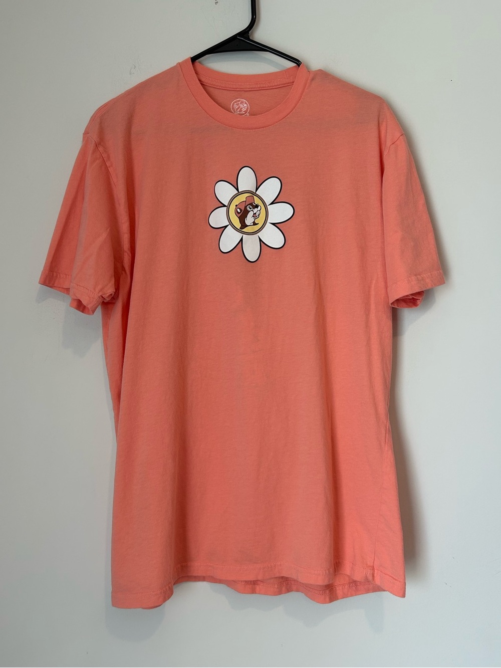 Buc-ee’s More Worry Less Large Peach T-shirt